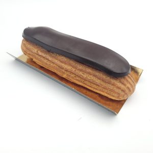 Eclair au chocolat